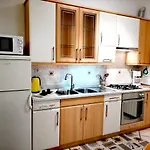 Room And Apartment Lea